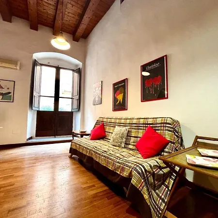 Vintage Flat, Centro Storico, דירה קליארי